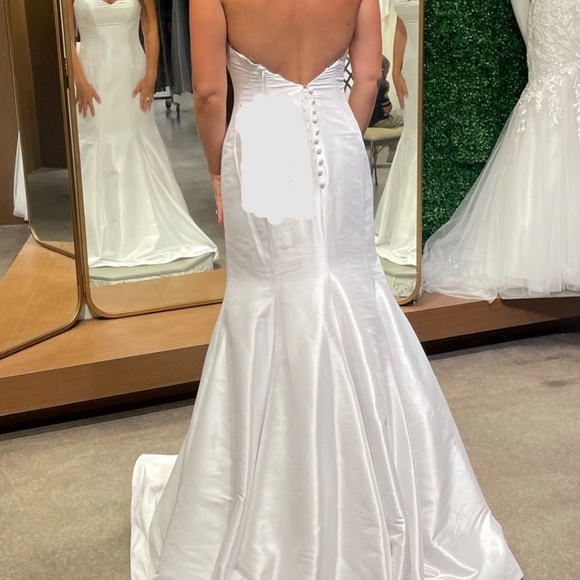 Essense of australia wedding dress - Picture 2 of 2